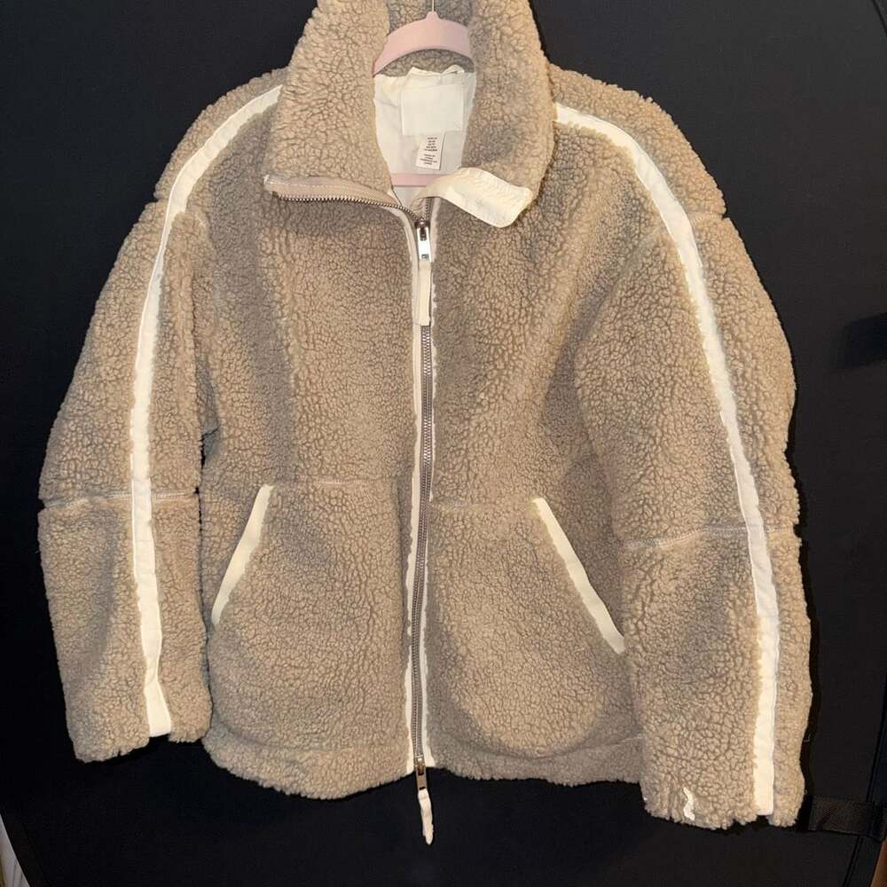 H&M Women's Beige Sherpa Teddy Fleece Jacket